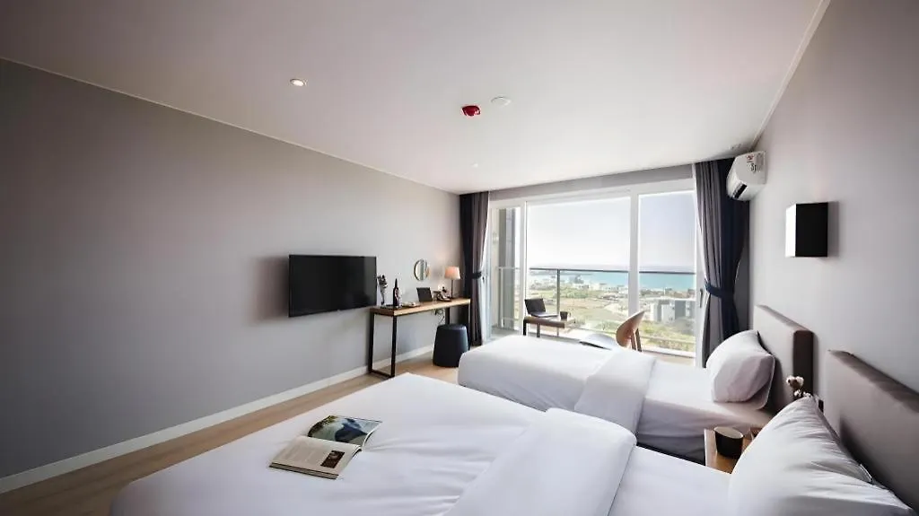 Sallys Jeju Hotel