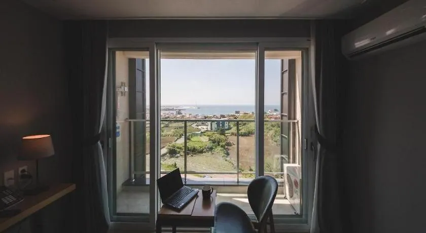 Sallys Jeju Hotel