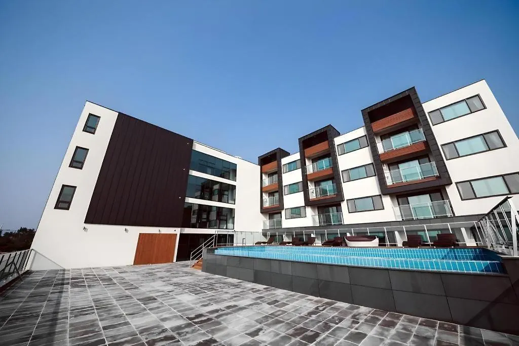 Sallys Jeju Hotel