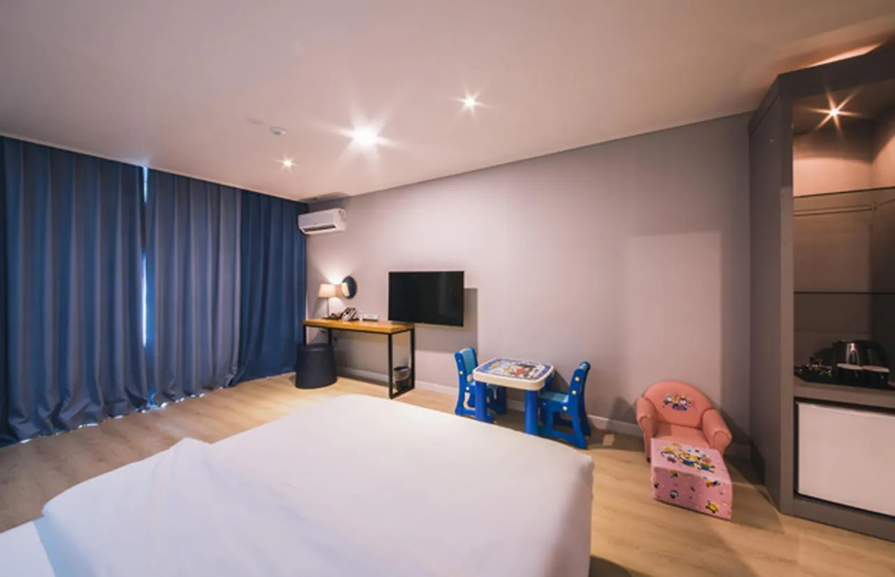 Sallys Jeju Hotel